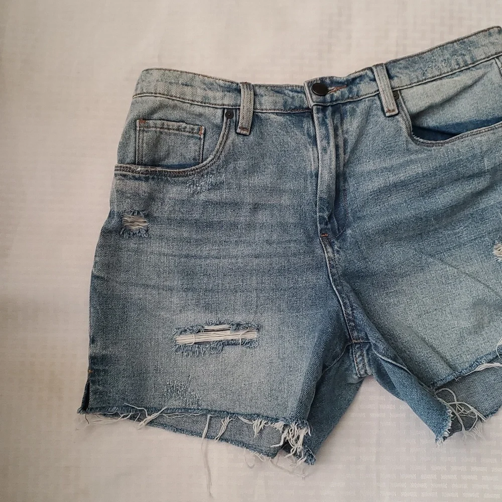 Blank NYC Bahama Mama jean short size 30 - Picture 2 of 14